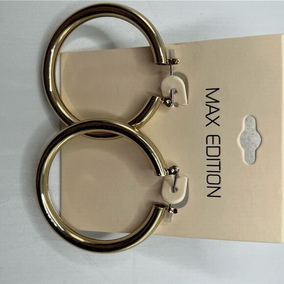 Max Edition Earrings Golden Hoops$ - Picture 4 of 7